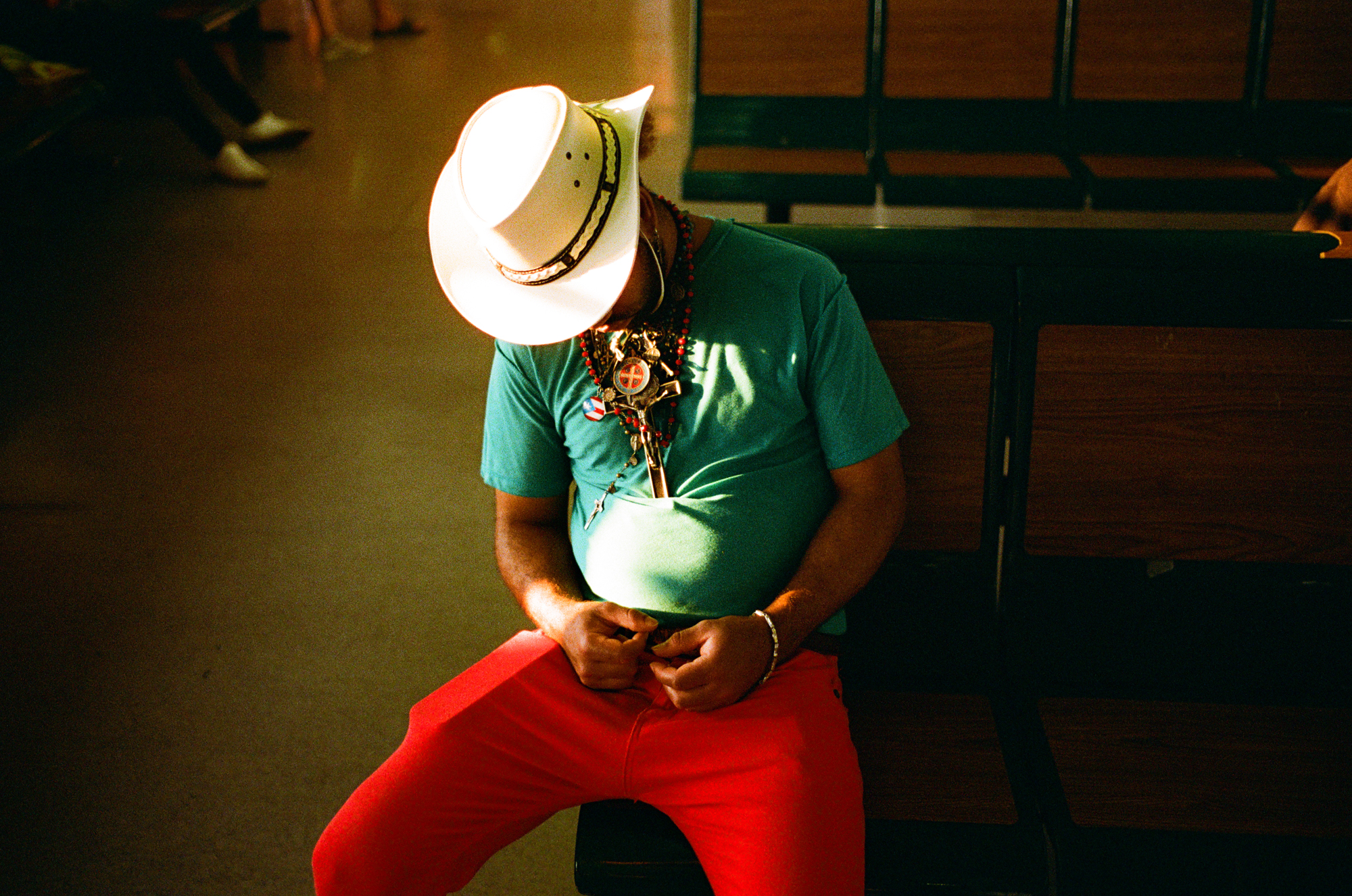 Mike Chudley: Immortalizing Extraordinary Moments Through Street Photography
