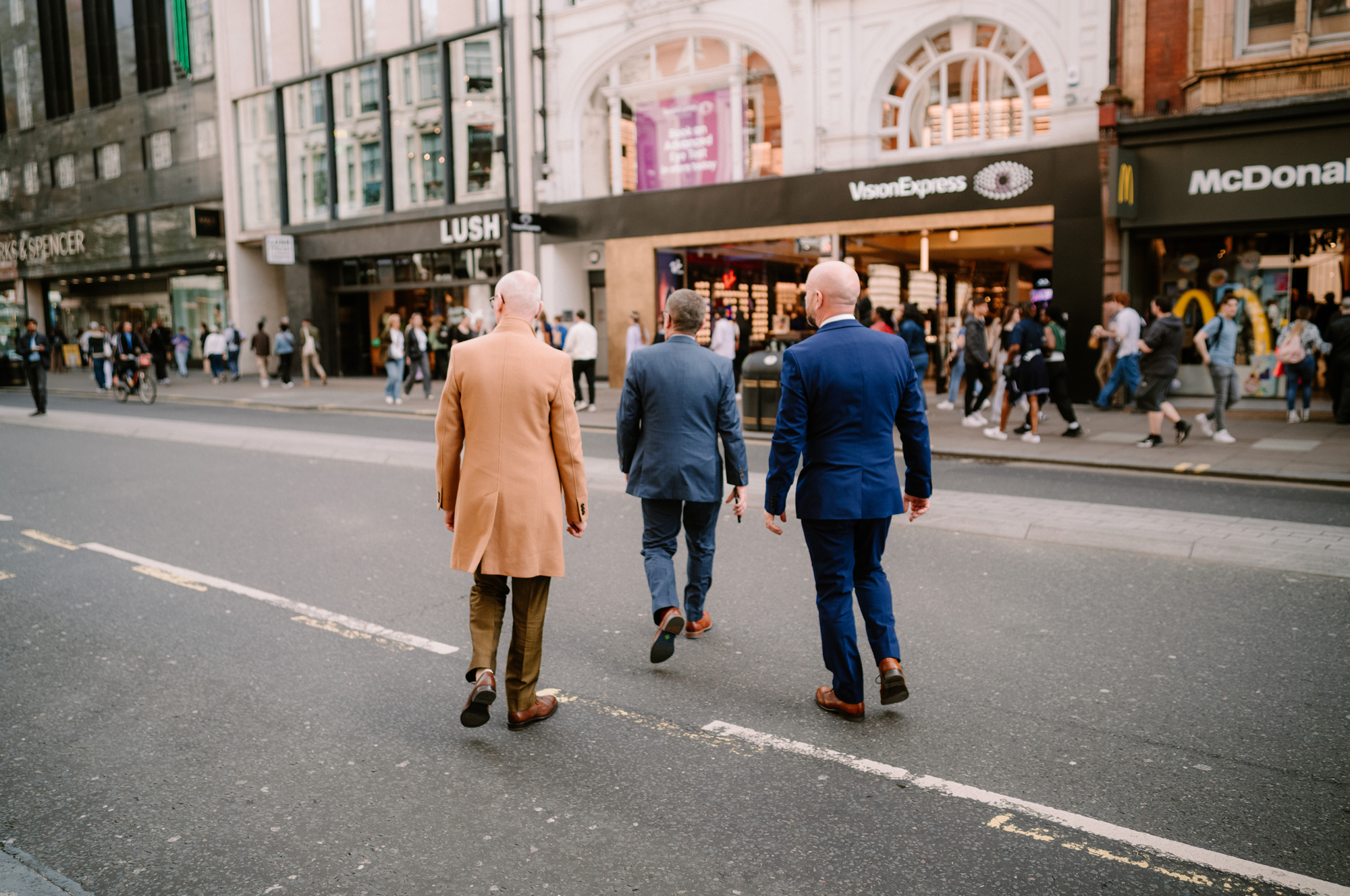 Mike Chudley: Immortalizing Extraordinary Moments Through Street Photography